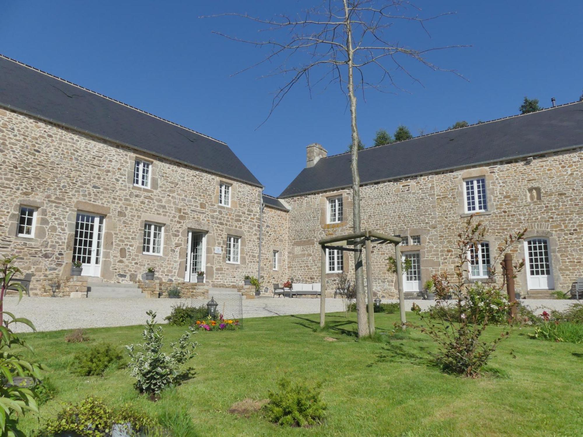 La Vallee Joly Le Vast Exteriör bild